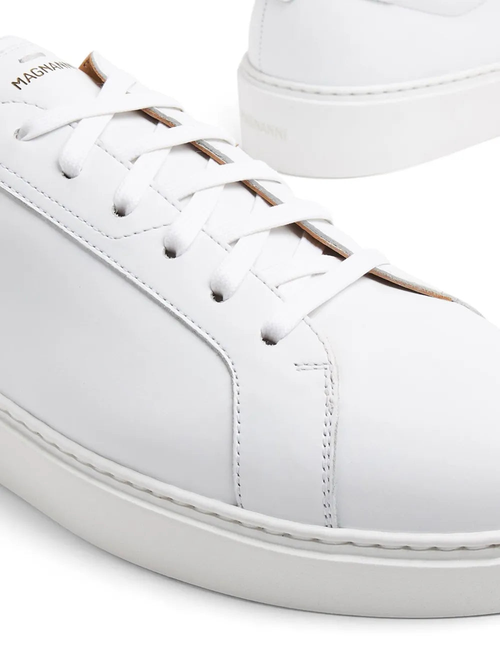 Magnanni Leather Low-Top Sneakers