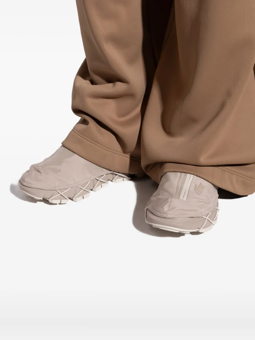 Lacoste Gaitor Zip-Detailed Sneakers