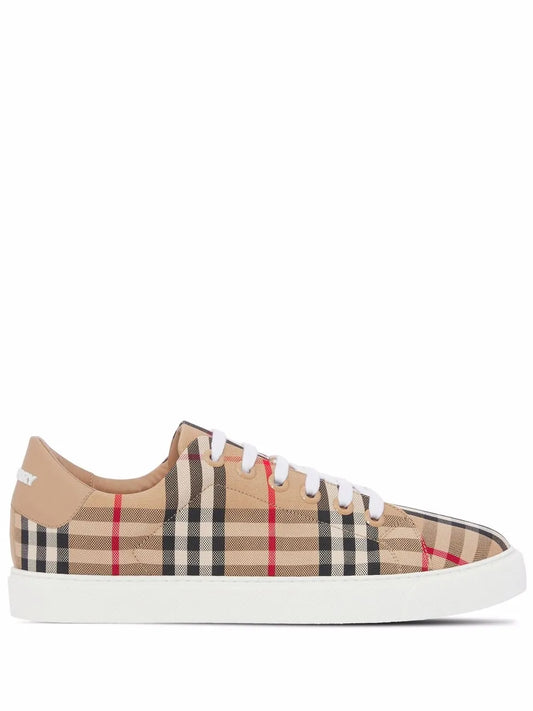 Burberry Vintage Check Lace-Up