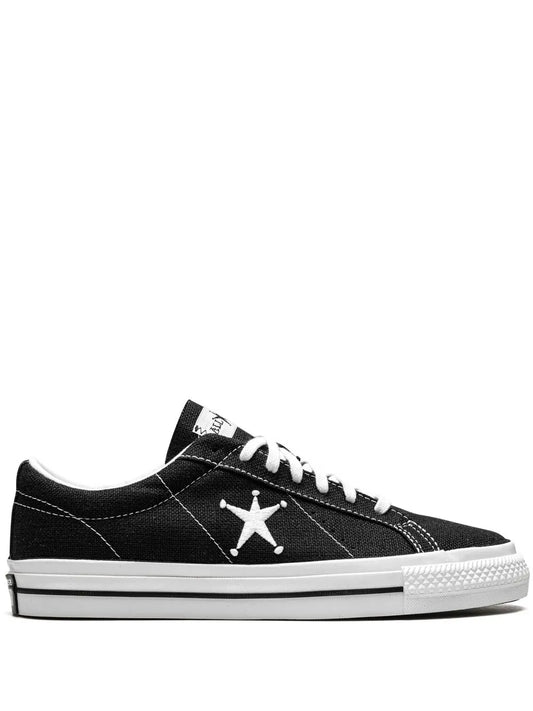 Converse X St sy One Star Ox Low Black/White Sneakers