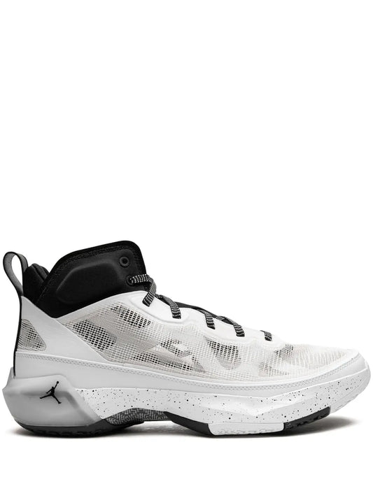 Air Jordan 37 Oreo Sneakers