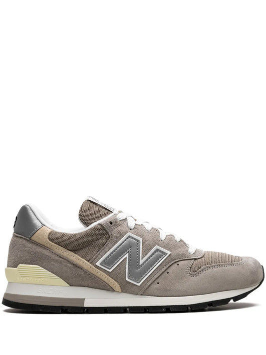 New Balance 996