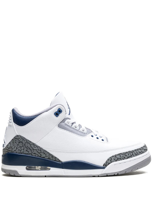 Air Jordan 3 Midnight Navy Sneakers
