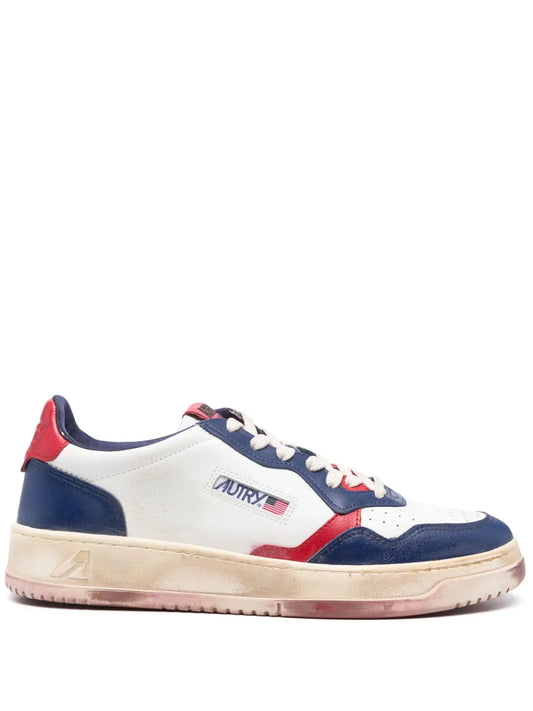 Autry Medalist Low Super Vintage Sneakers