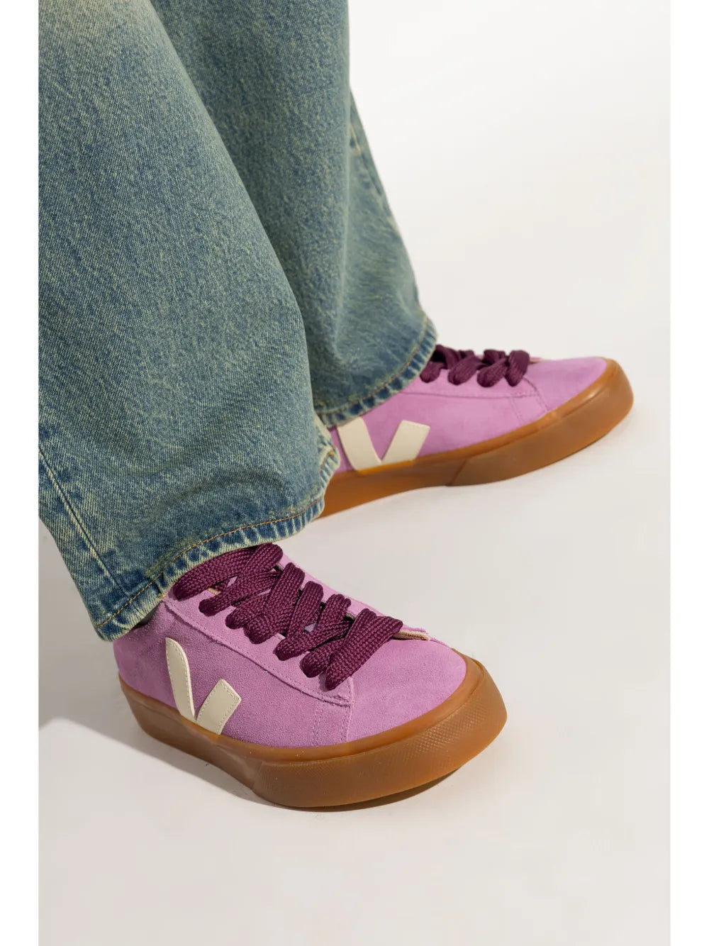 VEJA Campo Suede