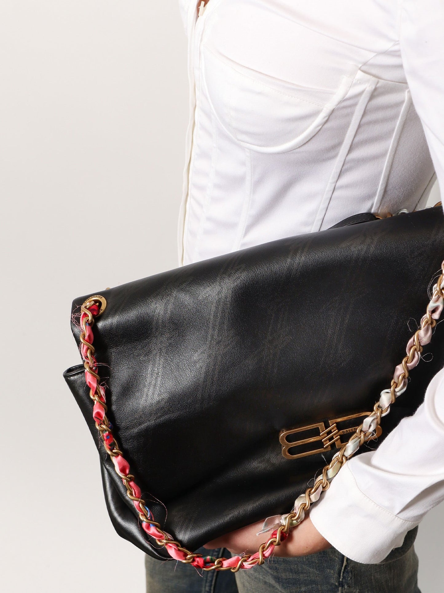 Balenciaga Women Darling Leather Shoulder Bag With Bb Logo On The Front