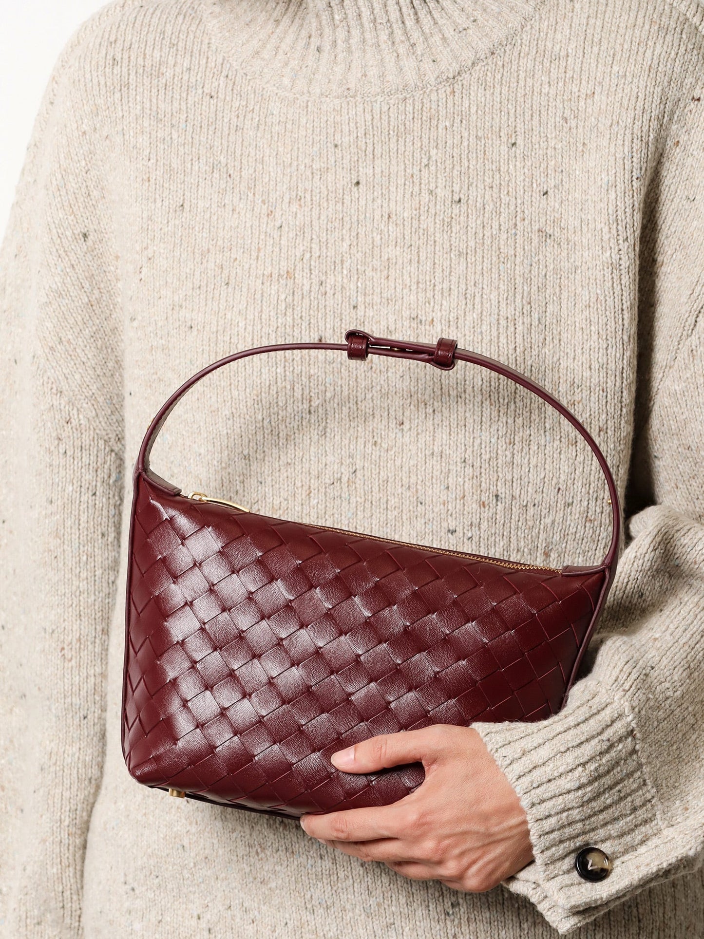 Bottega Veneta Women Wallace Leather Shoulder Bag With Intrecciato Motif