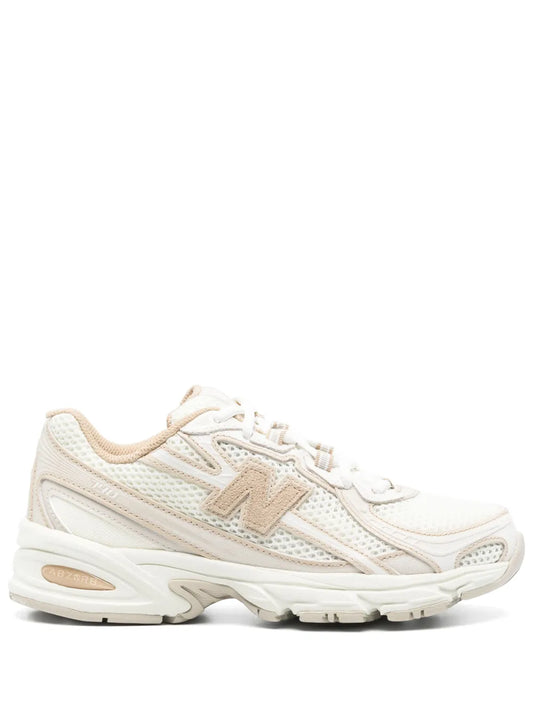 New Balance 740