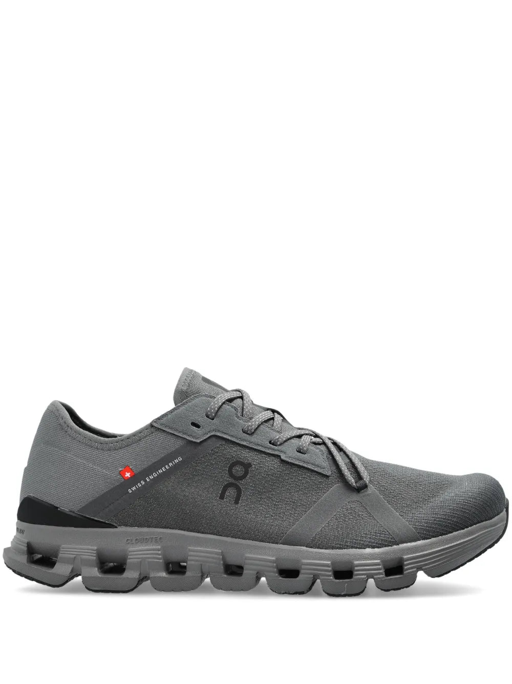 On Running Cloud X 4 Trainers