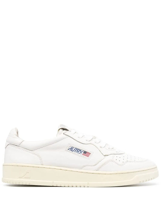 Autry Medalist Low Goat/White Sneakers