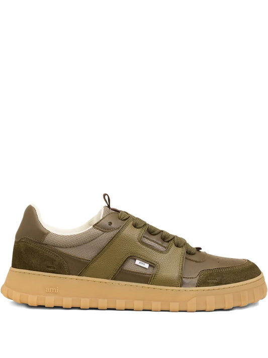 Ami Paris A Walk Leather Low-Top Sneakers