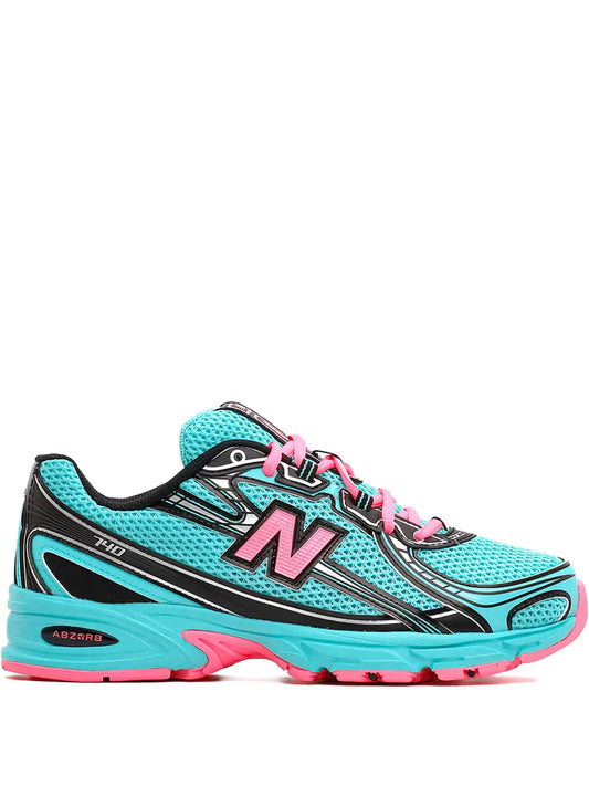 New Balance 740