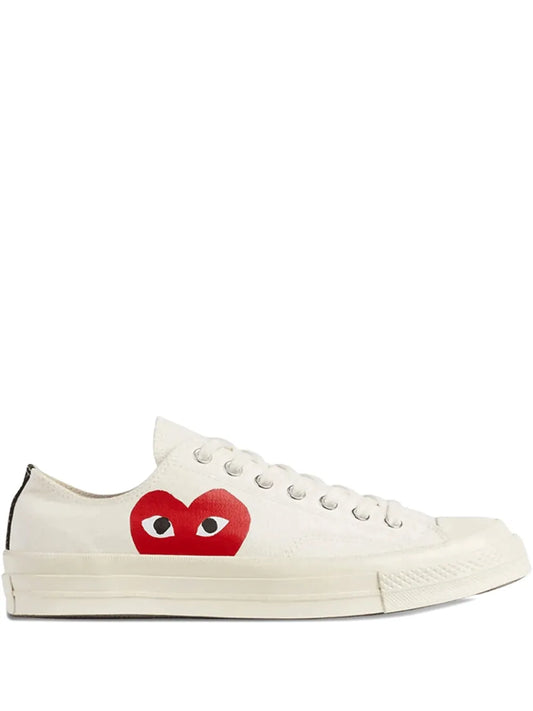 Comme Des Gar ns Play X Converse Heart-Logo
