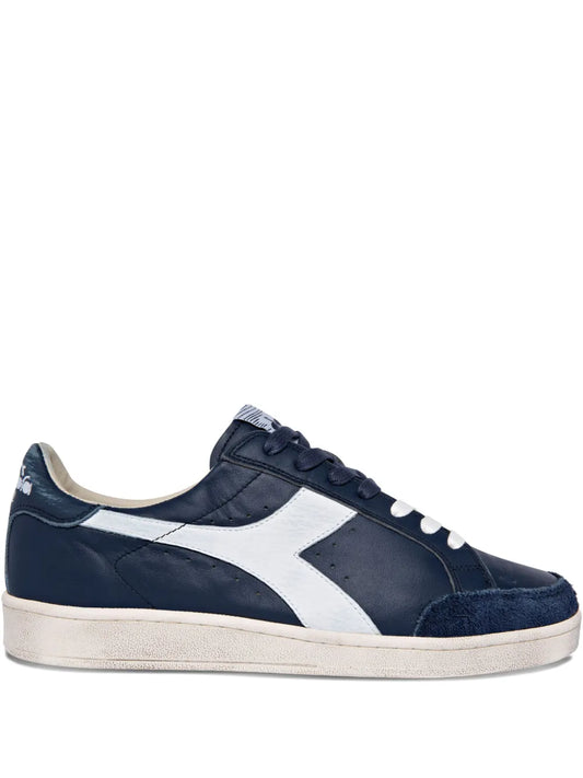Diadora Prestige Used Sneakers