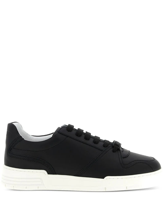 Moschino Logo-Plaque Sneakers
