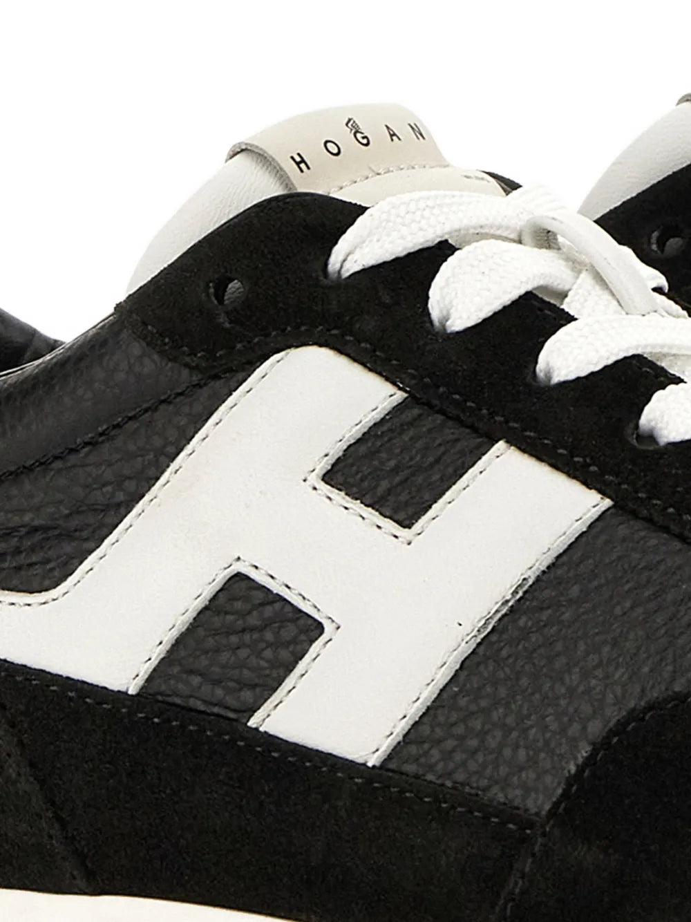 Hogan H699 Logo-Patch Sneakers