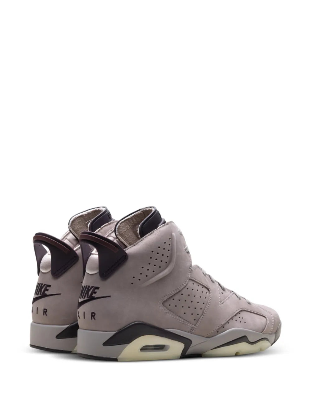 Jordan Xx A Ma Mani e Air Jordan 6 Retro Sp Perforated-Detail Sneakers