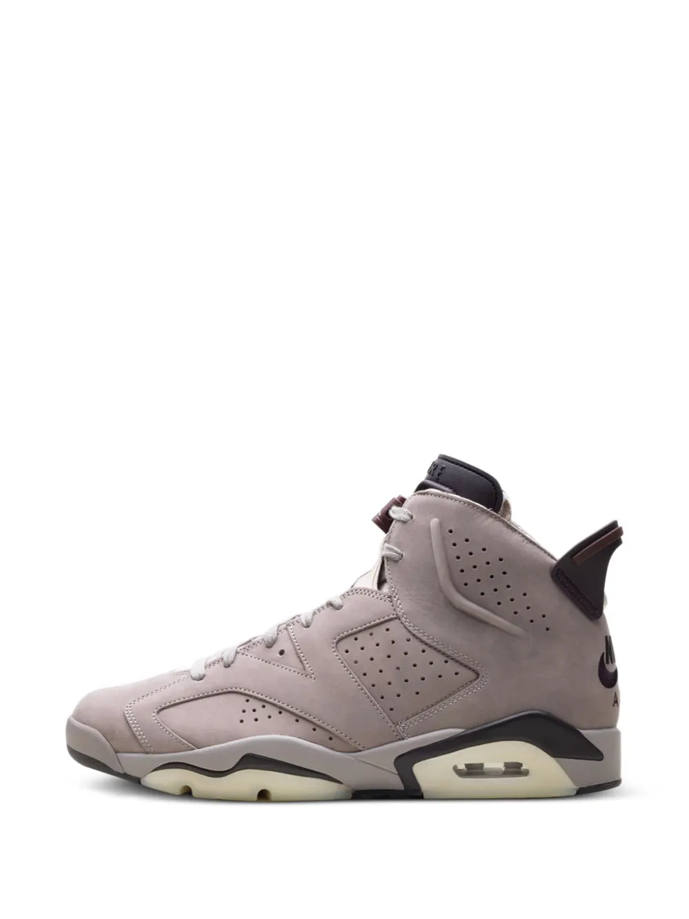Jordan Xx A Ma Mani e Air Jordan 6 Retro Sp Perforated-Detail Sneakers