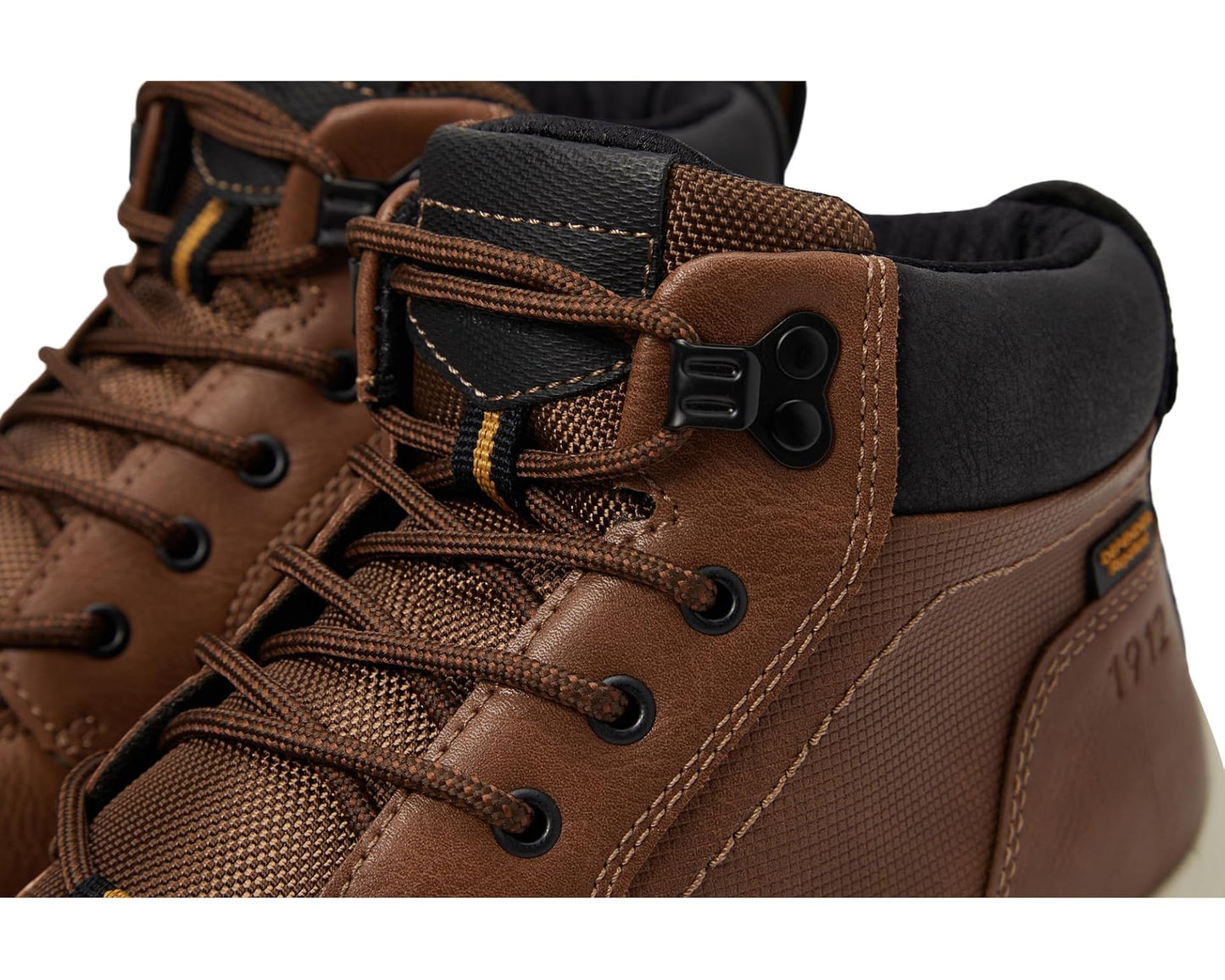 Men's Nunn Bush Excavate Plain Toe Chukka Boots Tan