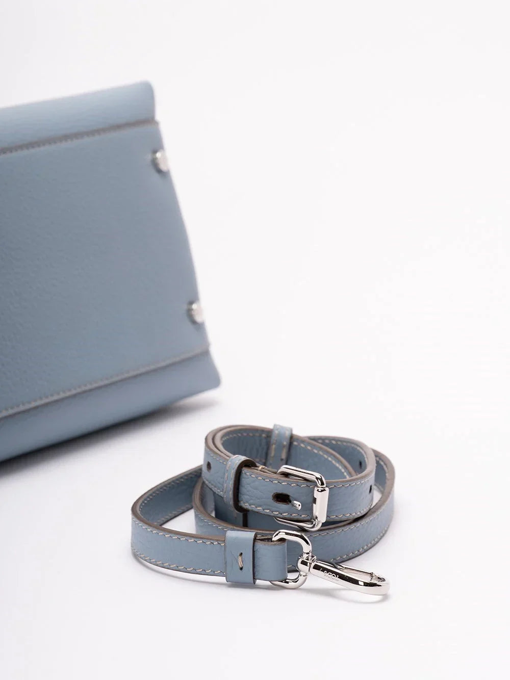 Tod's Women Micro Bag In Leather