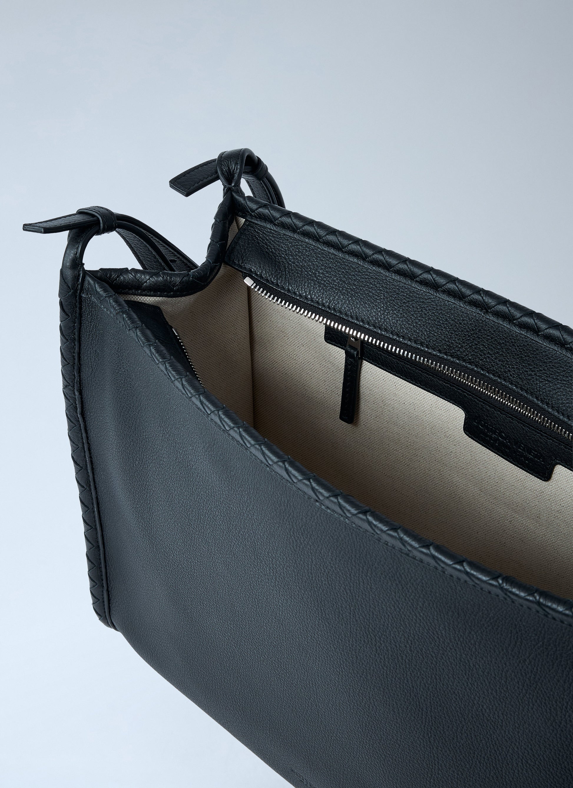 Bottega Veneta Men Corriere Crossbody Bag