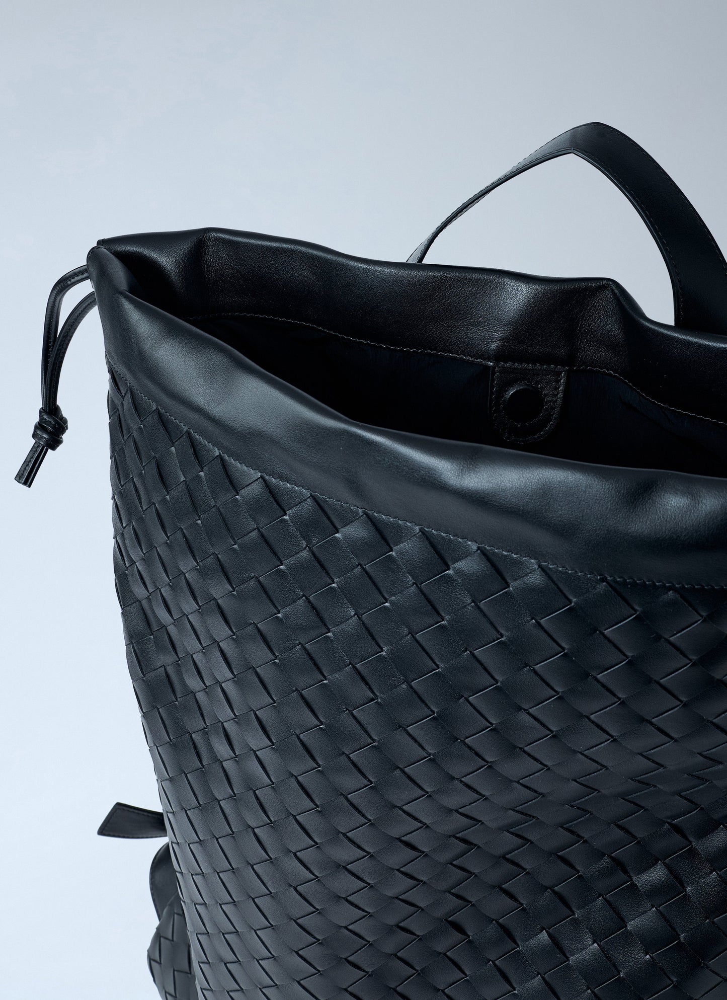 Bottega Veneta Men Intrecciato Trail Backpack