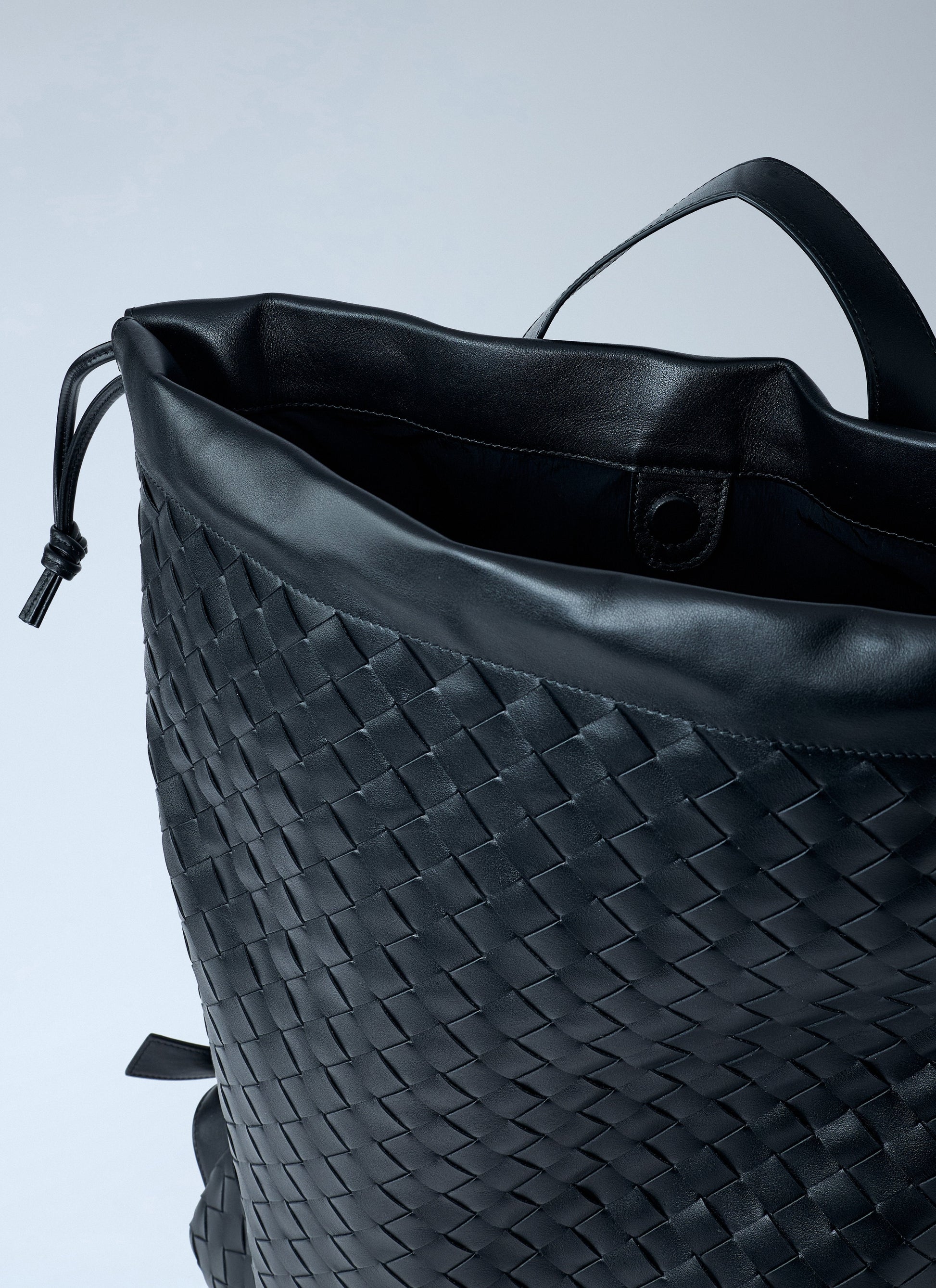 Bottega Veneta Men Intrecciato Trail Backpack